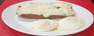 Maduro con queso y huevo