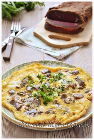 Ձվածեղ բաստուրմայով