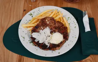 Combo Špikovana pljeskavica + piće