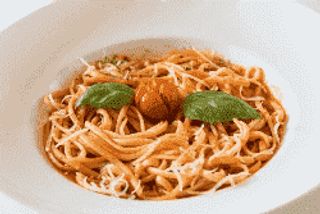 Ravioli Ricotta e Spinaci al Pomodoro e Basílico