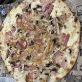 10 Pizza Carbonara (26 cm.)