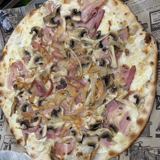 10 Pizza Carbonara (26 cm.)