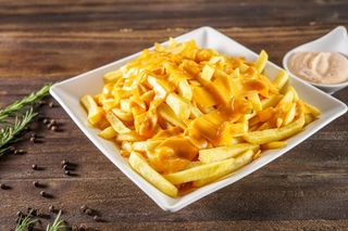 Batata frita com Queijo Cheddar