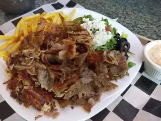 KEBAB NA TALERZU