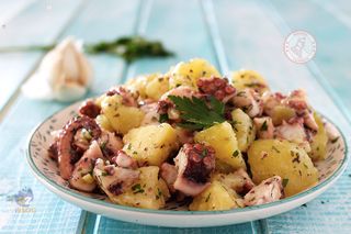 Polpo cocido con patatas