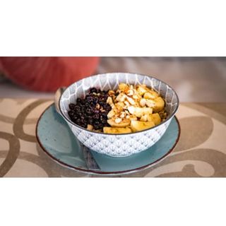 Zobena kaša banana borovnica