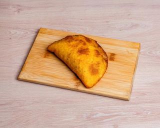 Empanada Clásica De Pollo (1 Ud.)