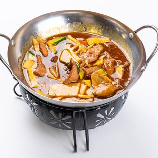 132. Padella di fuoco con manzo piccante