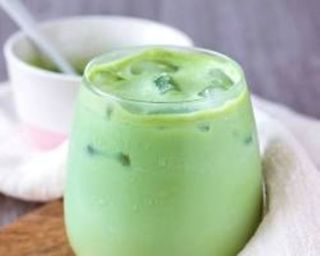 Кокосово матча лате