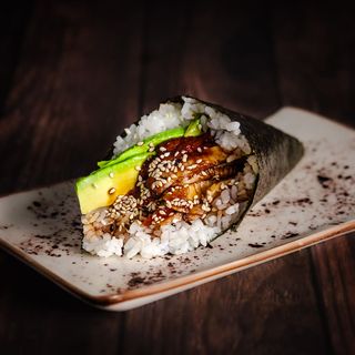 Temaki Anguila Aguacate (1 pza.)