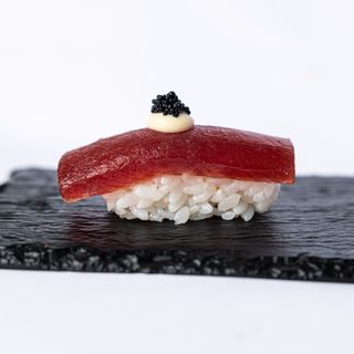 Nigiri di tonno
