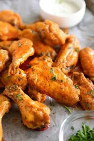 Home made chicken wing+Batata+Coca-Cola