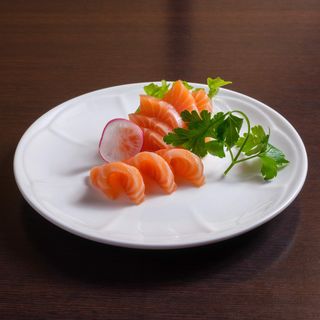 102. Sashimi Salmone - 8 pezzi