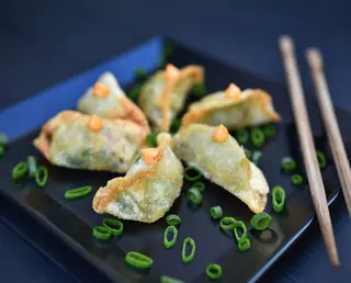 Pierożki Gyoza z kaczką 6 sztuk