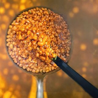 Porridge beans with takeaway