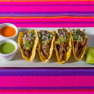 Tacos De Barbacoa De Res (4 Uds.)