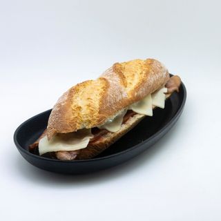 Bocadillo Beicon Queso