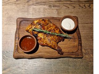 Пів курча на грилі (300/35/35g)