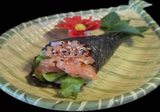 Salmão Com Alface e Queijo