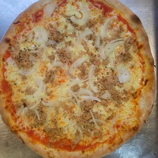 Pizza Atún Y Cebolla (33 Cm.)