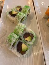 California De Atún Con Aguacate Y Masago Wasabi (8 Pzs.)