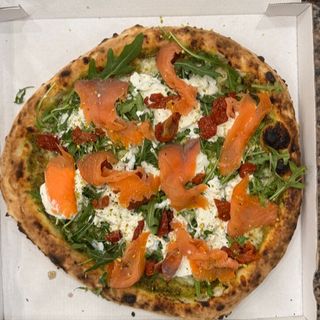 Pizza Salmon (33 Cm.)