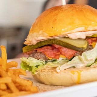 Телешки бургер