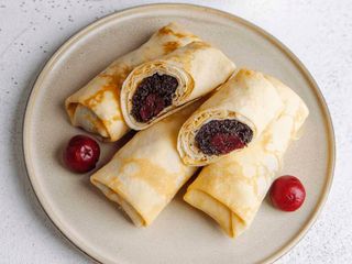 Млинці з маком та вишнею (0.24kg)
