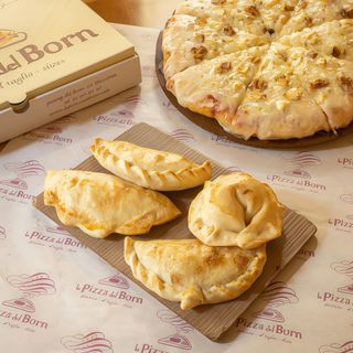 Pack Grupo Mix (1 Pizza + 4 empanadas)