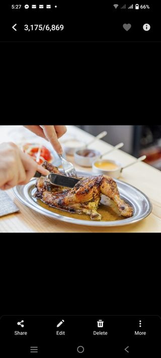 Pollo A L`Ast Medio Con Patatas Con (Ensaladas Mixto)