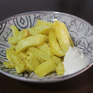 Patatas Con Alioli