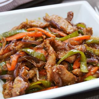 137. Ternera Con Guindilla