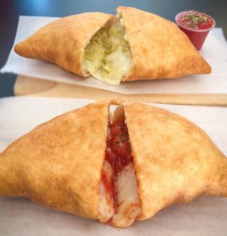 Panzerotti cu salam Chorizo - Ø 15cm