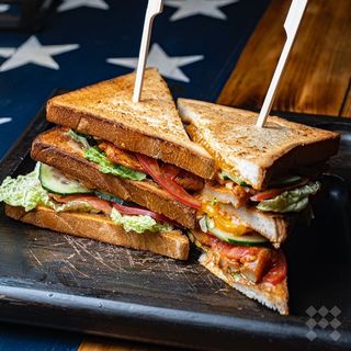 Клаб-сэндвич с курицей