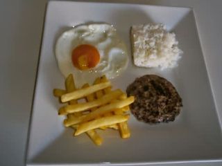 Hambúrguer em Prato
