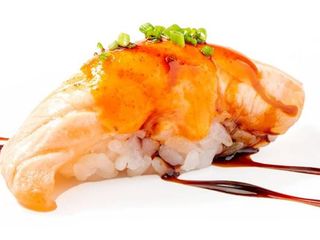 Nigiri scottato sake