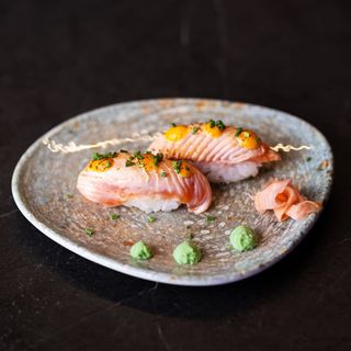 Nigiri De Salmón (2 Uds.)