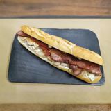 Bocadillo De Pollo A La Planca