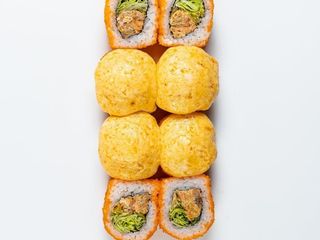 Запечений з лососем 330/8шт (330g)