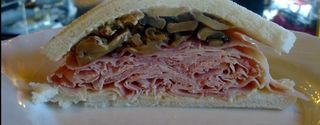Tramezzino prosciutto cotto e funghi