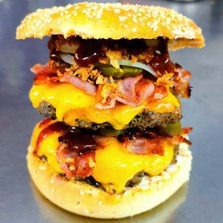 Swojski Premium Burger