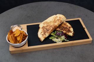 Tacos cu pui si cartofi fry'n dip