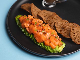 Тартар з лосося (200g)