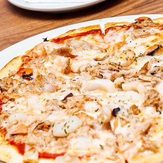 Pizza Fruti Di Mare (Grande)