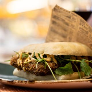 Cachopo el Italiano de Burrata en pan de Focaccia