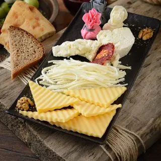 Հայկական պանրի տեսականի 