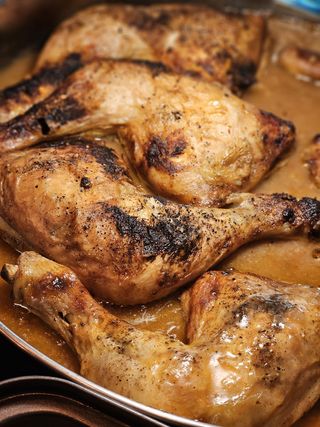 Muslo De Pollo Con Guarnición