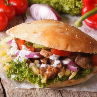 Kebab Mixto Con Patatas