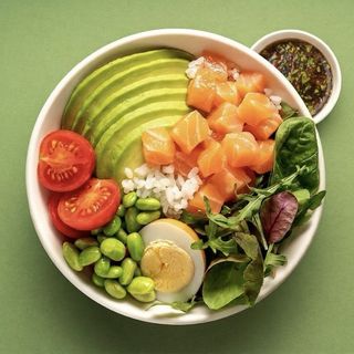 Боул з лососем