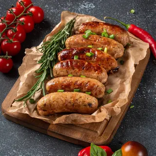 Ковбаски свинні пікантні (95г)